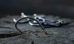 Ahrex SA274 Curved Salt Hooks 12 Ahrex SA274 Curved Salt Hooks -VisVang Winkel Ahrex SA274 Curved Salt Hooks SA274 XXX ahrex sa274 on wood 1 art 03 1024x608 1