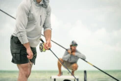 TFO Mangrove Coast Fly Rod -VisVang Winkel TFO Mangrove Coast Fly Rod TFOMANCOAST XXX tfo mangrove coast carousel lifestyle 2 1 1024x683 1